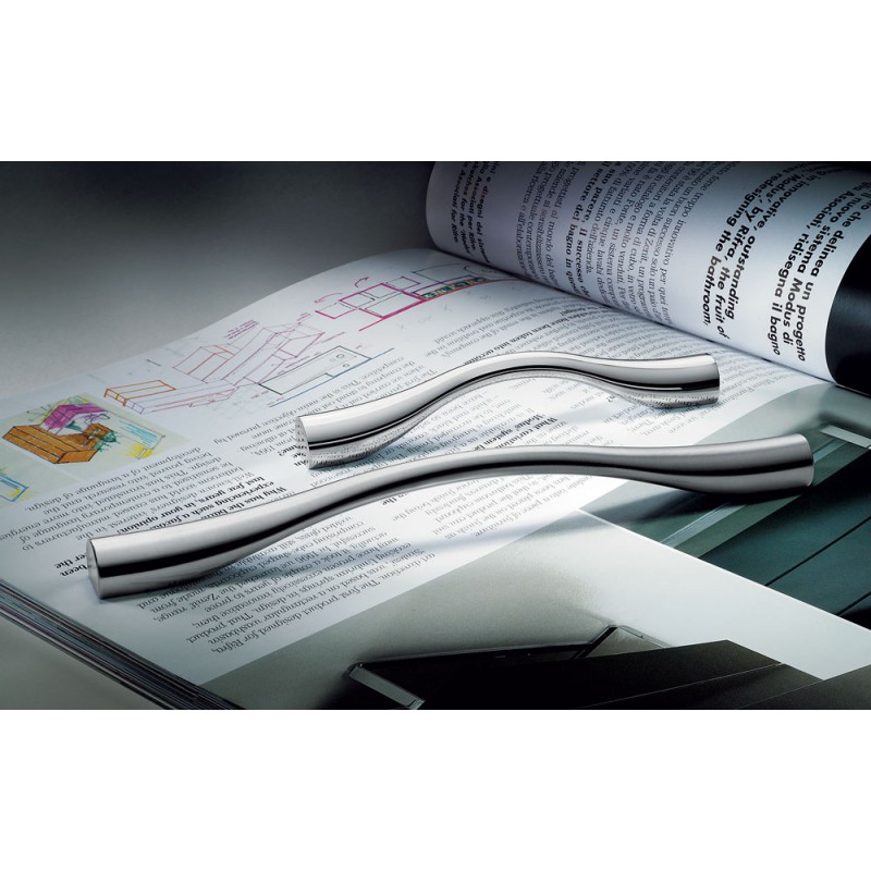Poignée de meubles en chrome F101 de Bartoli Design Fabriquée en Italie par Formae