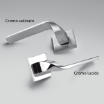 Poignée de porte Ellesse en chrome poli sur rosette Studio Bartoli pour Colombo Design