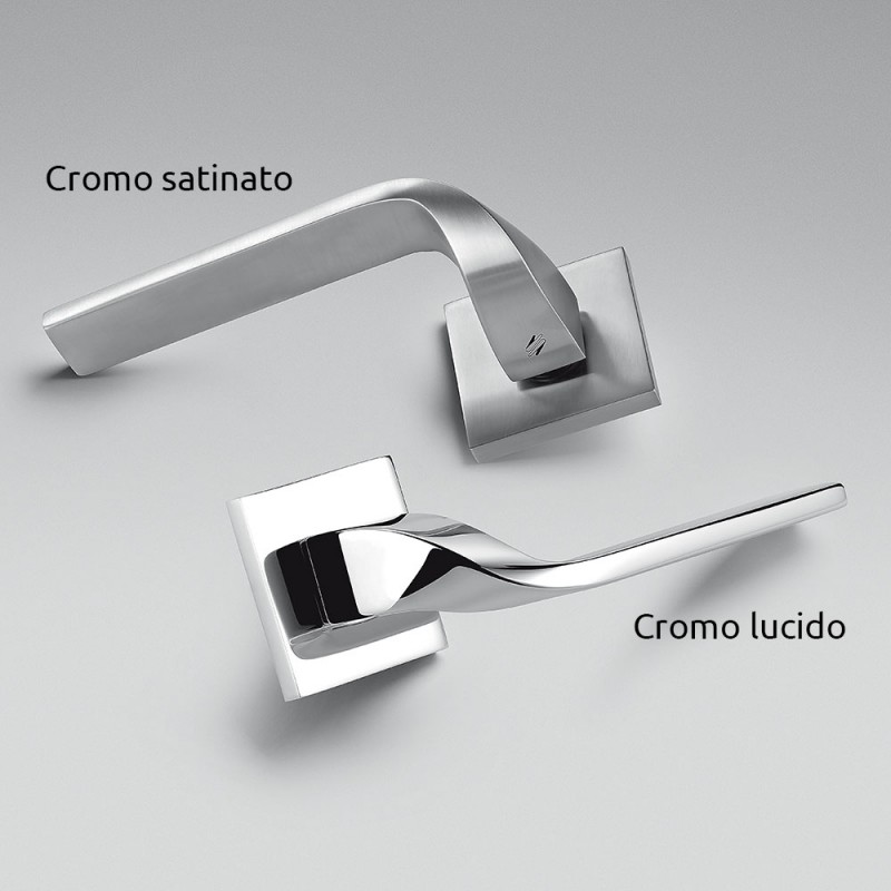 Poignée de porte Ellesse en chrome poli sur rosette Studio Bartoli pour Colombo Design