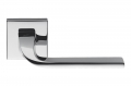 Poignée de porte en chrome poli d'Isy sur rosette de Luta Bettonica et Giancarlo Leone pour Colombo Design