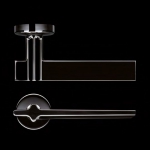 Poignée de porte Aqualung sur rosette de l'archistar Marco Piva pour Mandelli1953