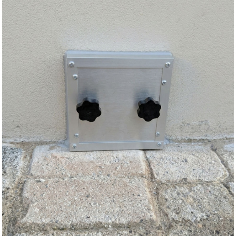 Bouchon Anti-Inondation Étanche pour Soupirail 25x25 cm